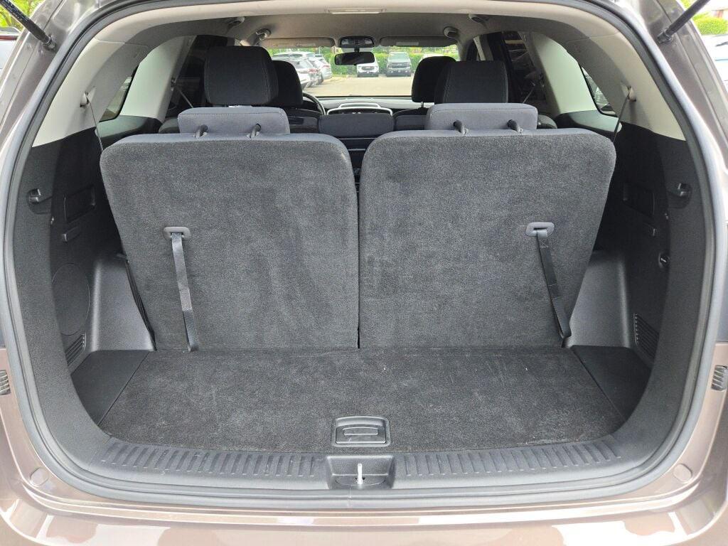 used 2019 Kia Sorento car, priced at $13,898