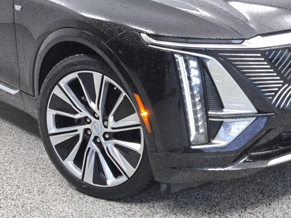used 2024 Cadillac LYRIQ car, priced at $43,672