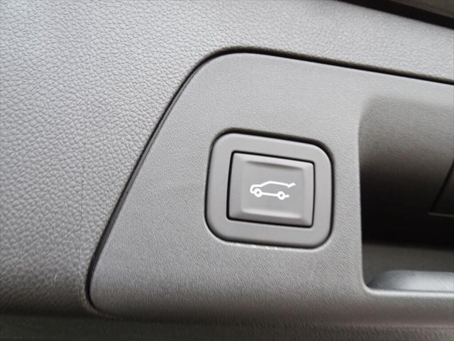 new 2025 Buick Envision car, priced at $41,661