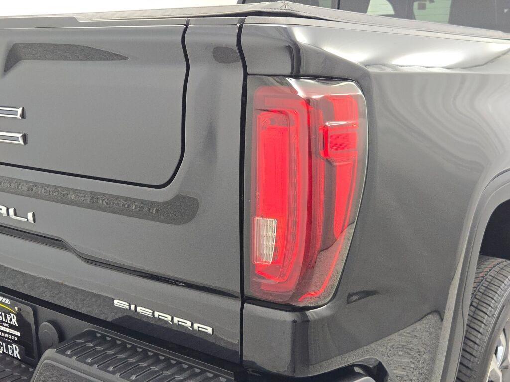 used 2023 GMC Sierra 1500 car, priced at $59,387