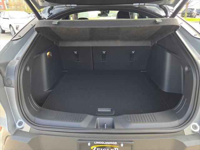 new 2025 Buick Envista car, priced at $28,050