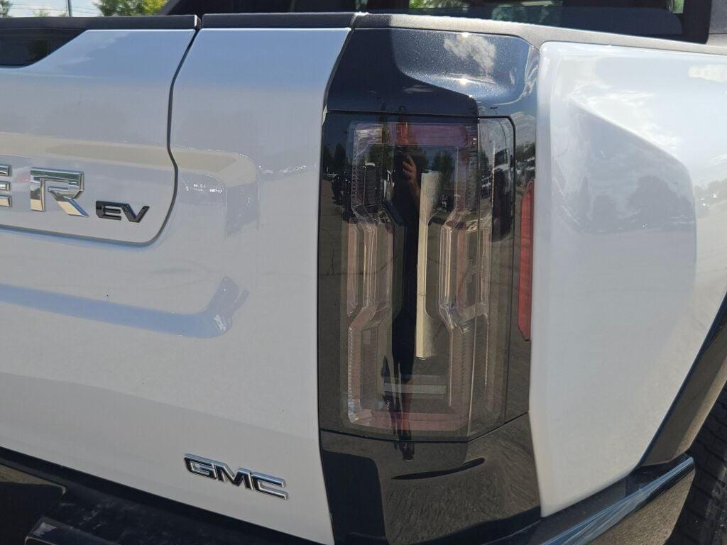 new 2025 GMC HUMMER EV Pickup car, priced at $88,997