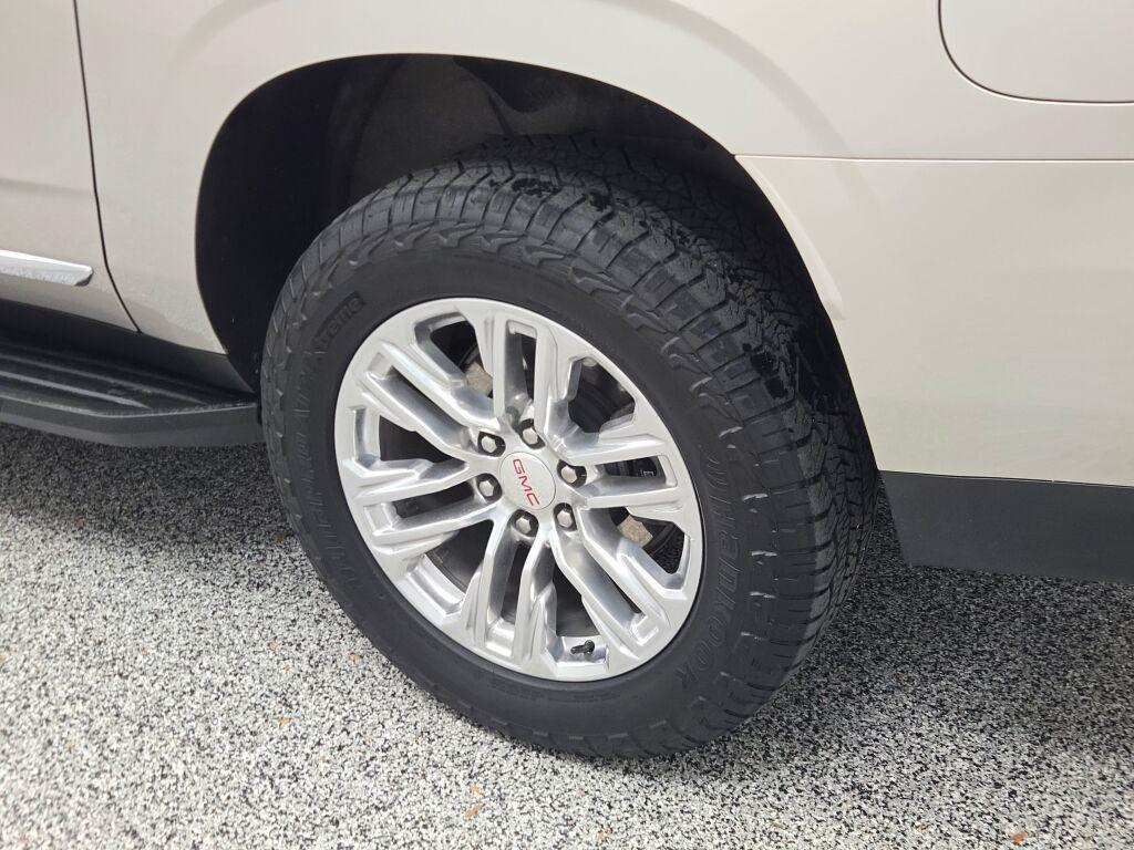 used 2023 GMC Yukon XL car, priced at $58,299