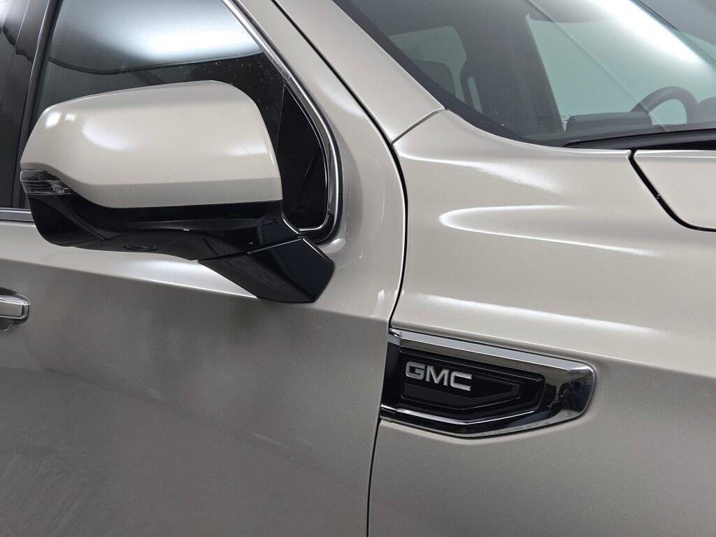 used 2023 GMC Yukon XL car, priced at $58,299