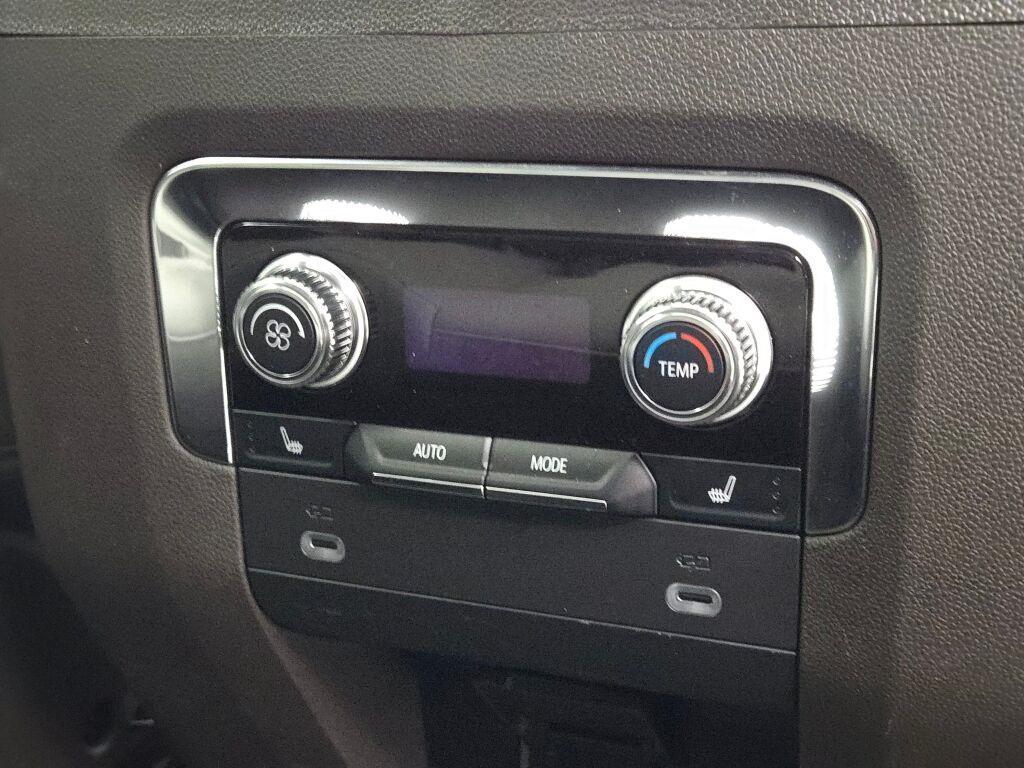 used 2023 GMC Yukon XL car, priced at $58,299