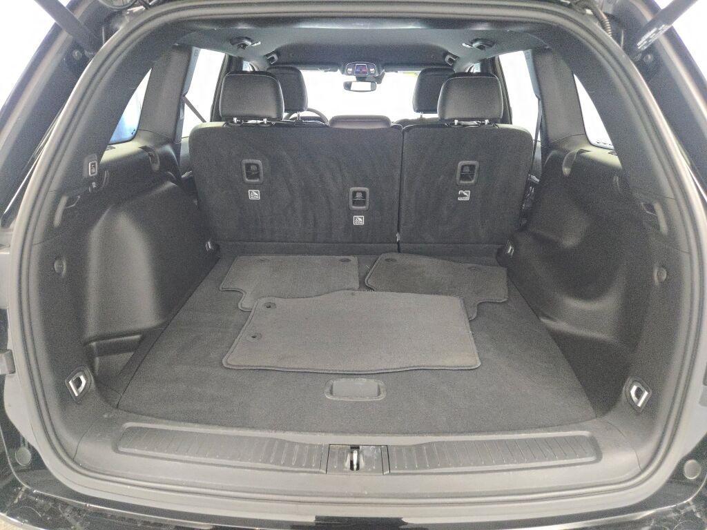 used 2024 Jeep Grand Cherokee car, priced at $29,999