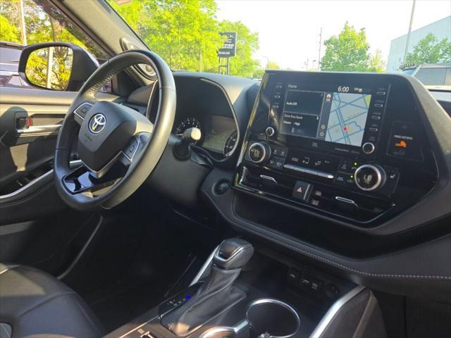used 2021 Toyota Highlander car, priced at $34,895