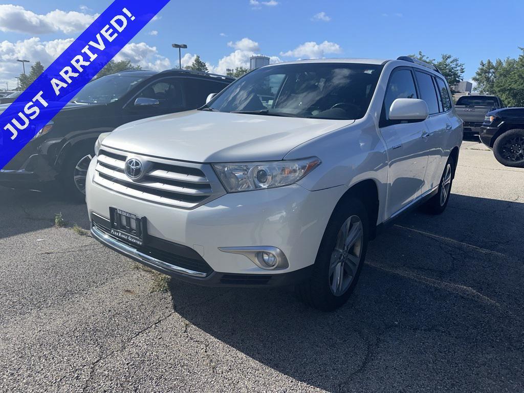 used 2013 Toyota Highlander car, priced at $15,800