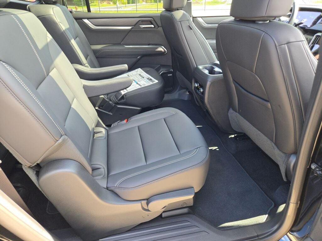 new 2025 GMC Acadia car, priced at $44,997