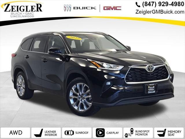 used 2022 Toyota Highlander car, priced at $40,819