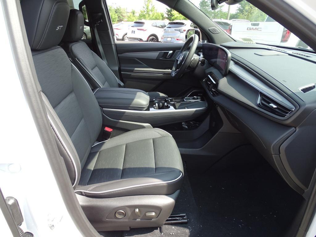 new 2025 Buick Enclave car, priced at $50,997