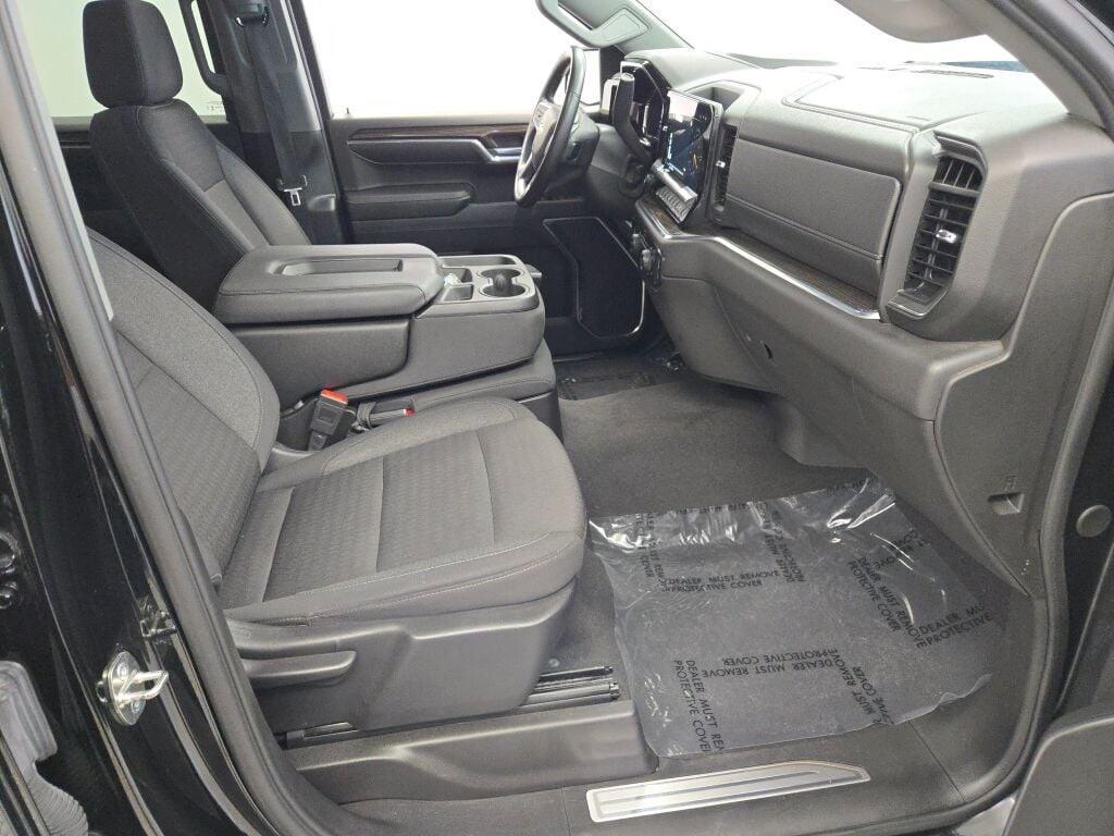 used 2024 Chevrolet Silverado 1500 car, priced at $35,600