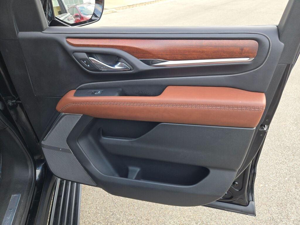 used 2023 GMC Yukon XL car, priced at $63,399