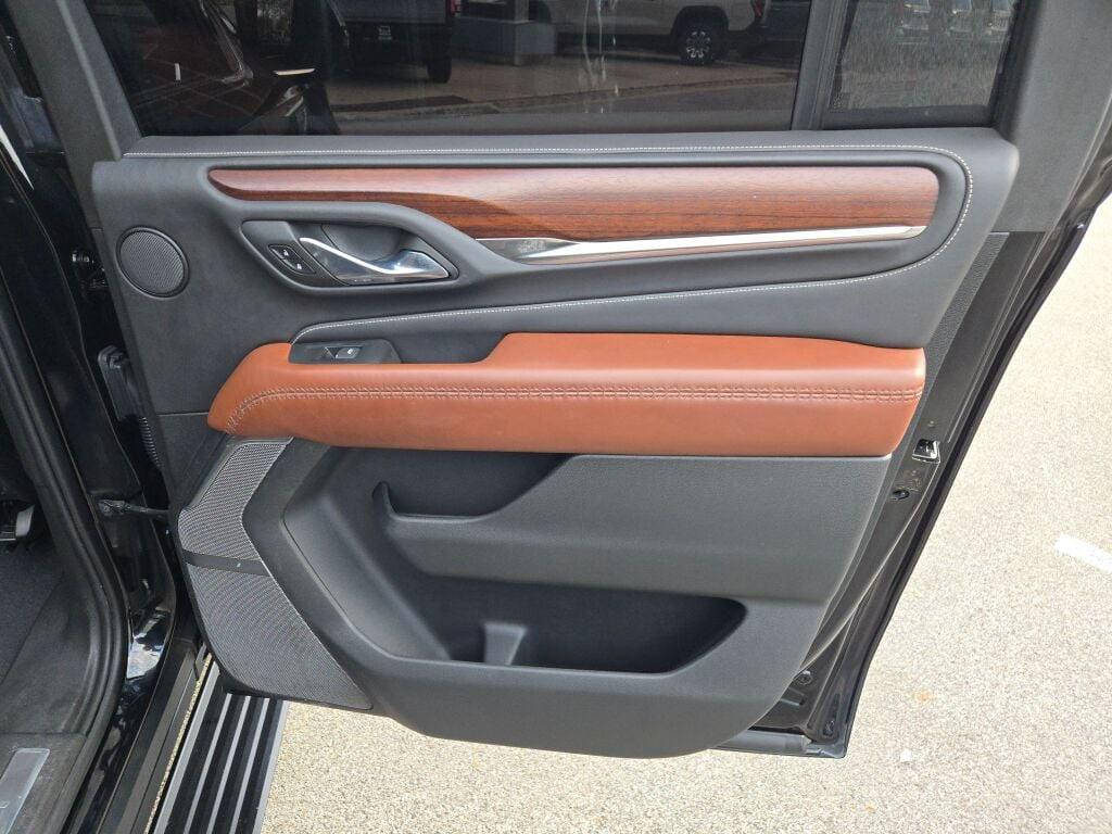 used 2023 GMC Yukon XL car, priced at $63,399