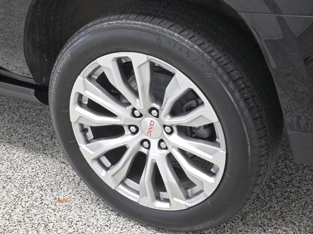 used 2022 GMC Yukon XL car, priced at $56,699