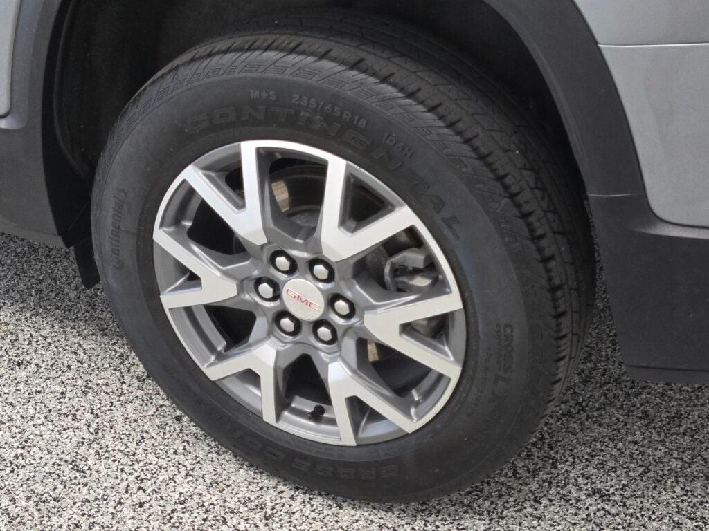 used 2023 GMC Acadia car, priced at $25,691