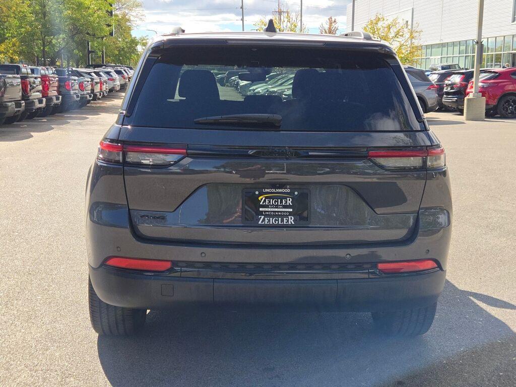 used 2024 Jeep Grand Cherokee car, priced at $33,499