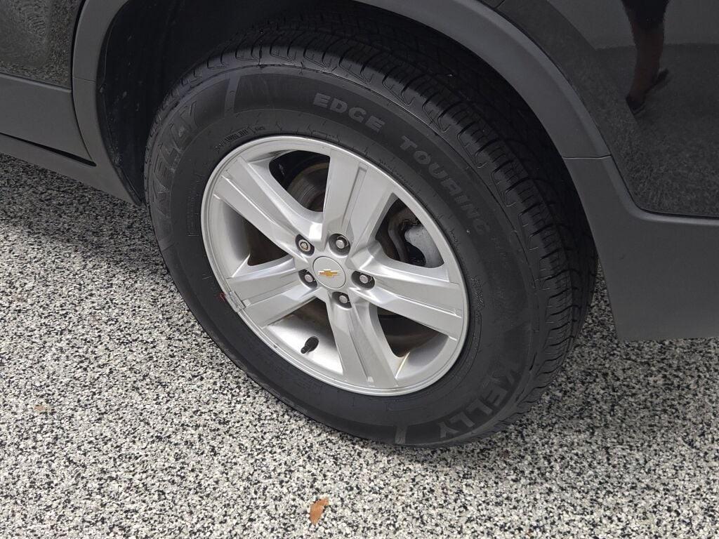 used 2021 Chevrolet Trax car, priced at $13,199