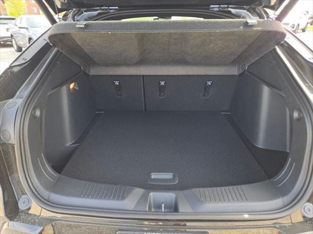 new 2025 Buick Envista car, priced at $29,945