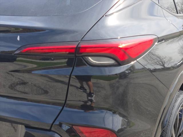 new 2025 Buick Envista car, priced at $29,945