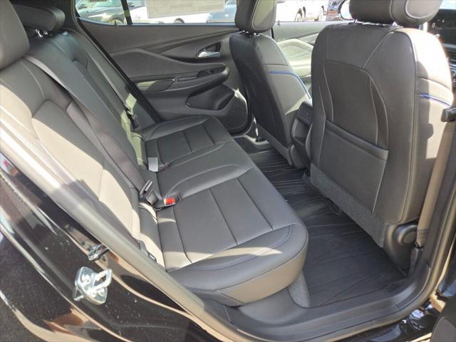 new 2025 Buick Envista car, priced at $29,945