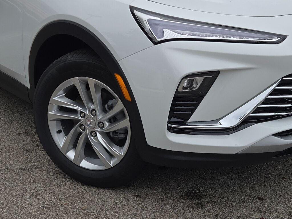 new 2025 Buick Envista car, priced at $22,997