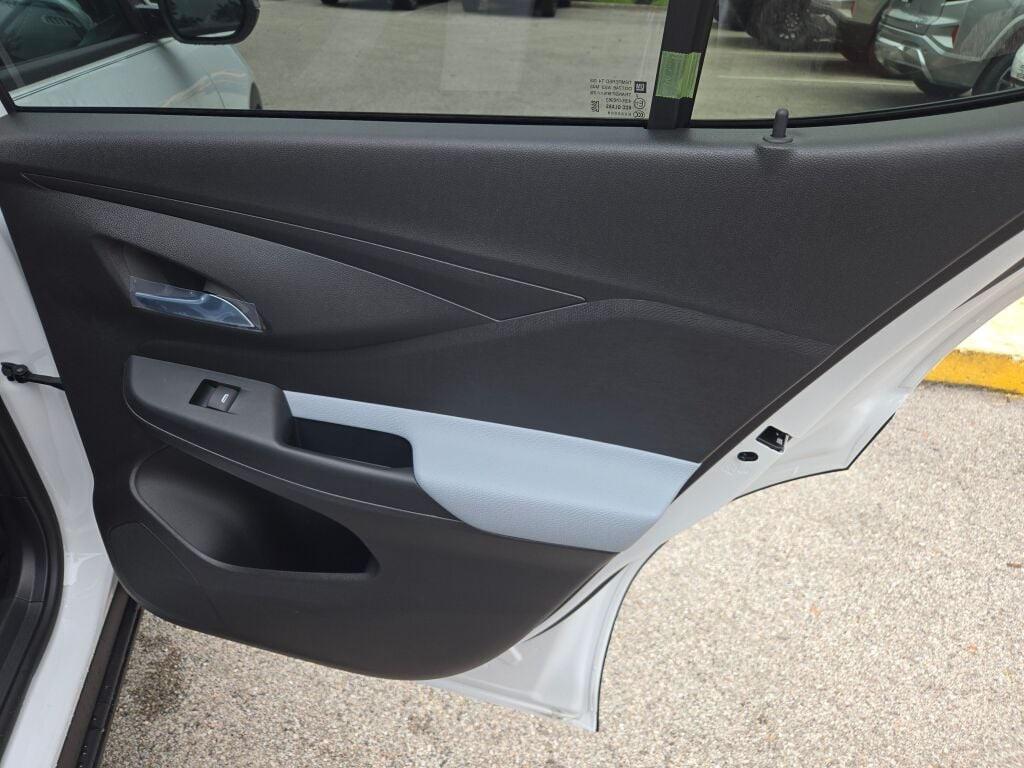 new 2025 Buick Envista car, priced at $22,997