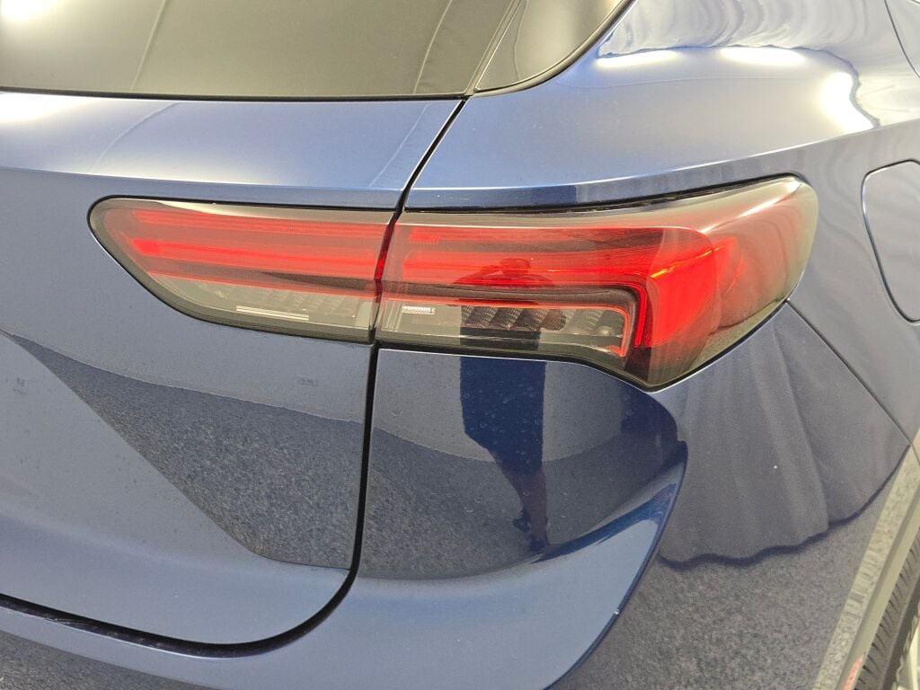 used 2023 Buick Envision car, priced at $21,299