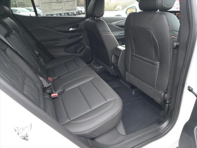 new 2025 Buick Envista car, priced at $28,997