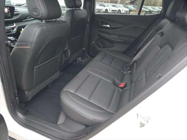 new 2025 Buick Envista car, priced at $28,997