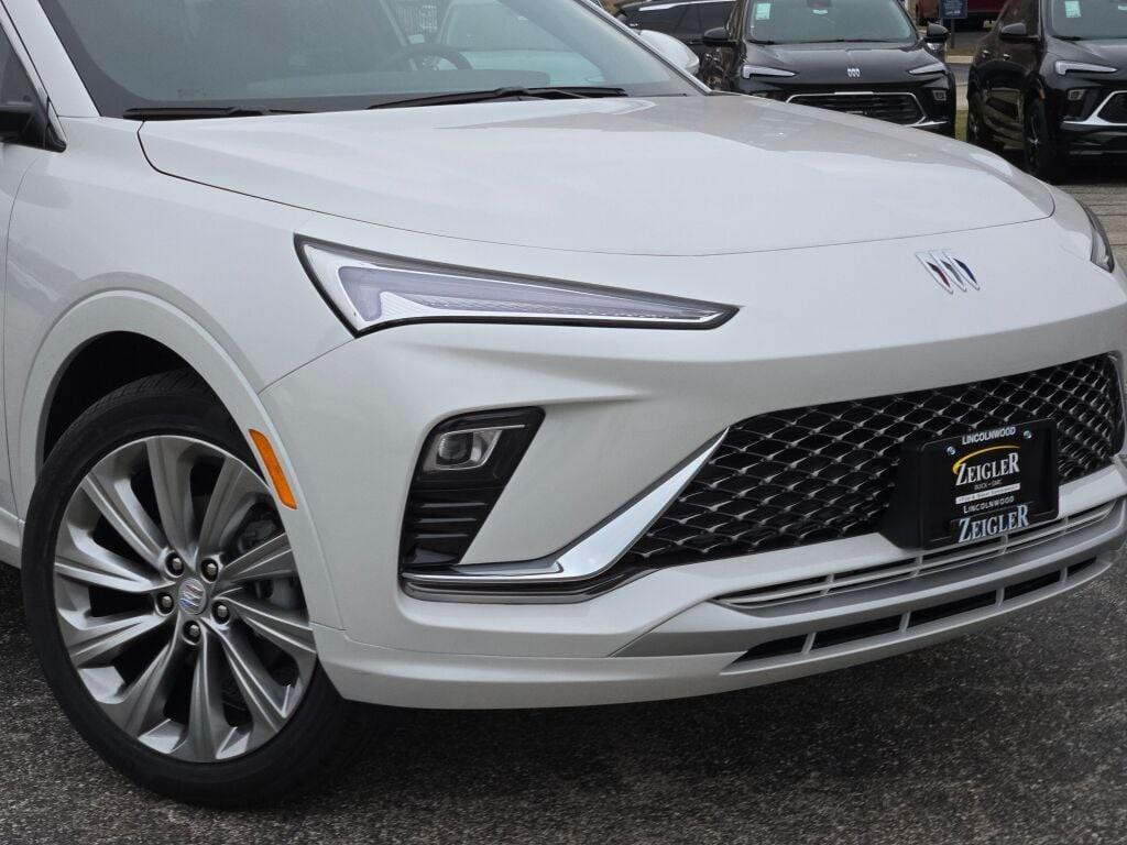new 2025 Buick Envista car, priced at $28,997
