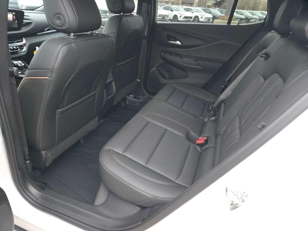 new 2025 Buick Envista car, priced at $28,997
