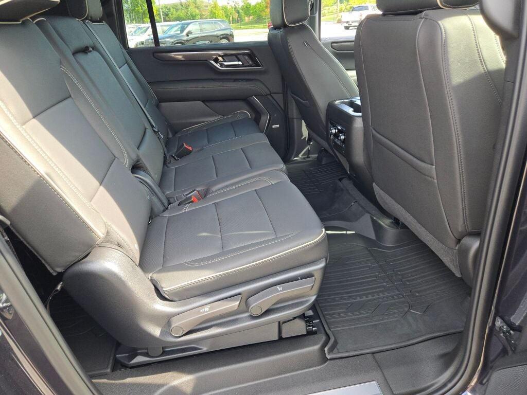 new 2025 GMC Yukon XL car, priced at $72,352