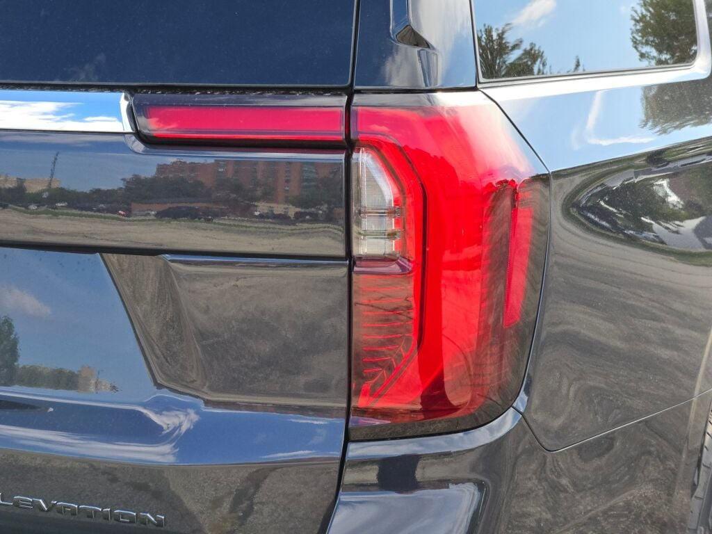 new 2025 GMC Yukon XL car, priced at $72,352