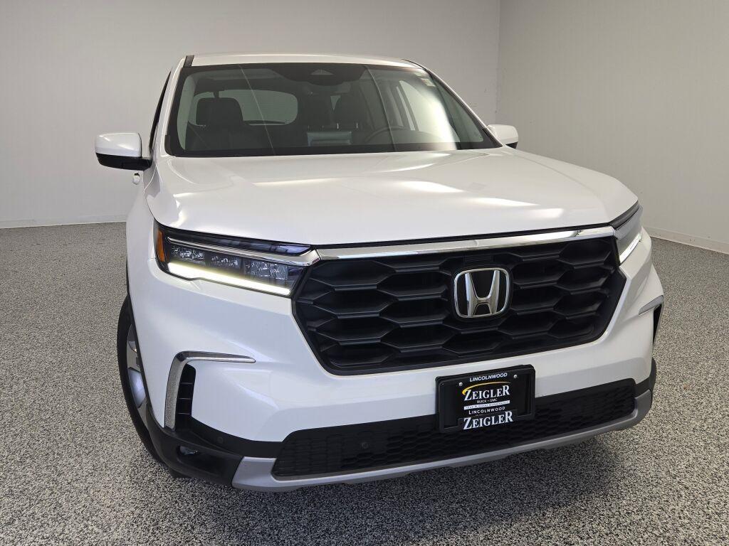 used 2023 Honda Pilot car, priced at $37,754