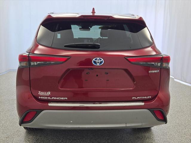 used 2021 Toyota Highlander Hybrid car, priced at $36,516