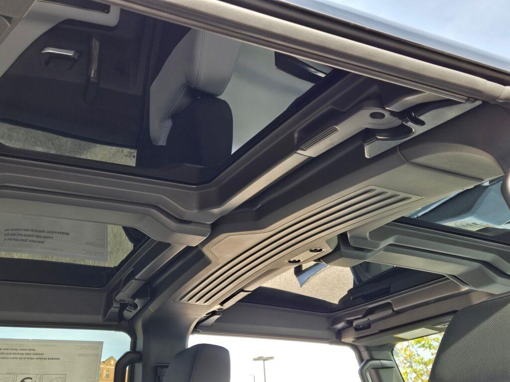 new 2025 GMC HUMMER EV SUV car, priced at $97,997