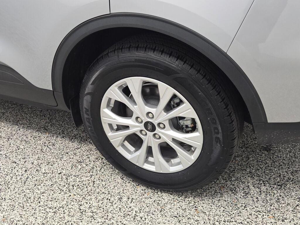 used 2023 Ford Escape car, priced at $20,299
