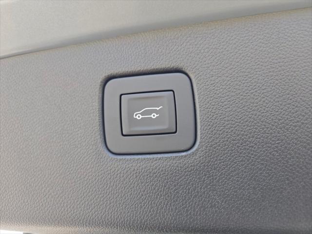 new 2025 Buick Envista car, priced at $30,245