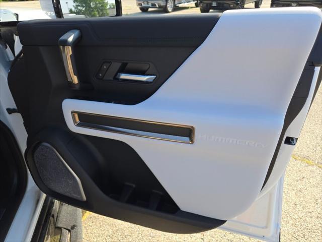 new 2025 GMC HUMMER EV Pickup car, priced at $90,353