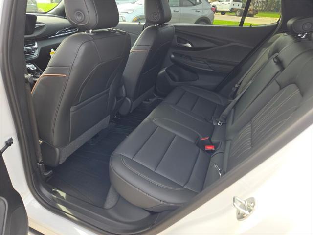new 2025 Buick Envista car, priced at $29,997