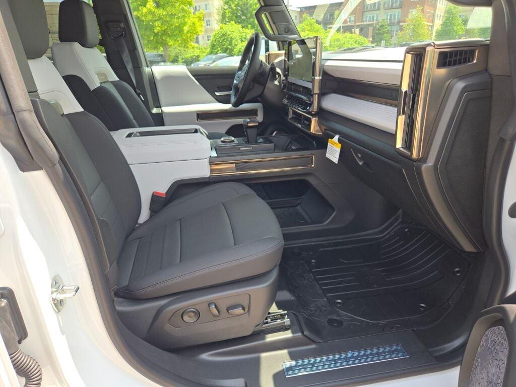 new 2025 GMC HUMMER EV Pickup car, priced at $96,997