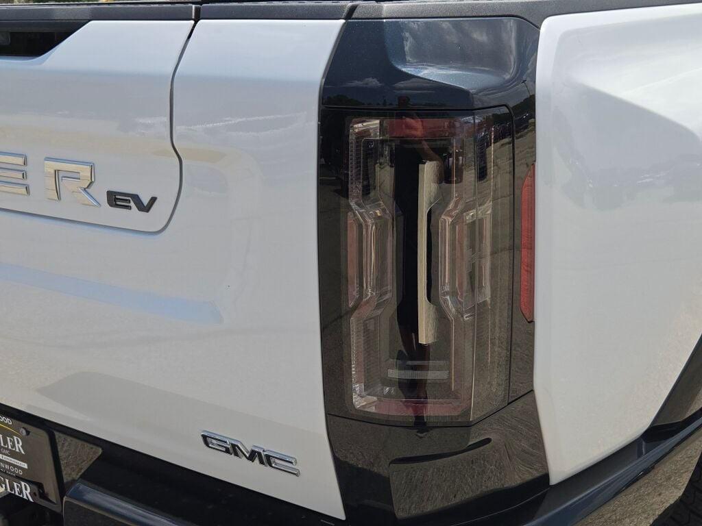 new 2025 GMC HUMMER EV Pickup car, priced at $96,997