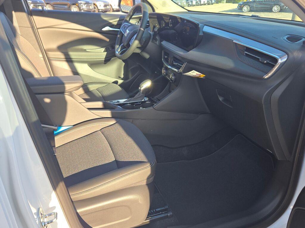 new 2025 Buick Encore GX car, priced at $25,996