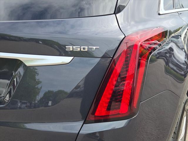 used 2022 Cadillac XT5 car, priced at $31,796