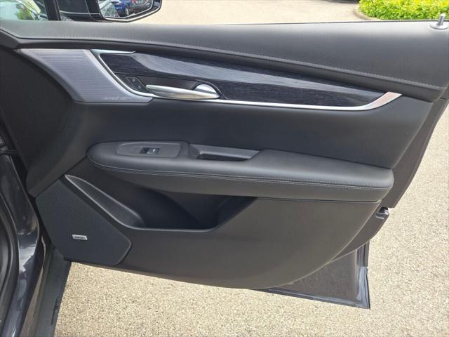 used 2022 Cadillac XT5 car, priced at $31,796
