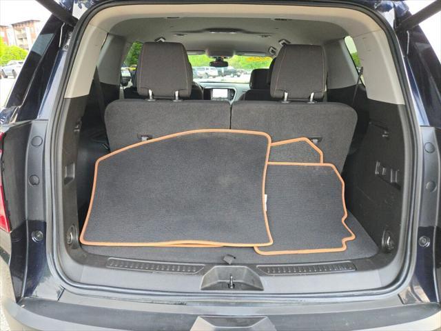 used 2022 GMC Acadia car, priced at $29,140