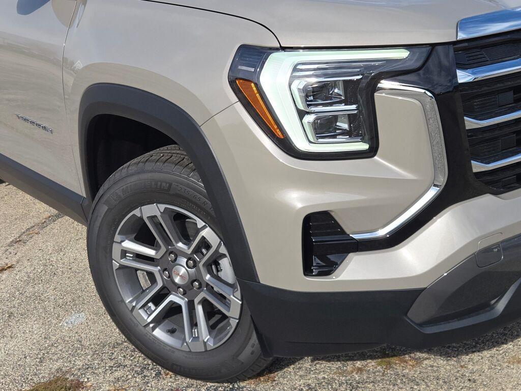 new 2026 GMC Terrain car, priced at $32,369