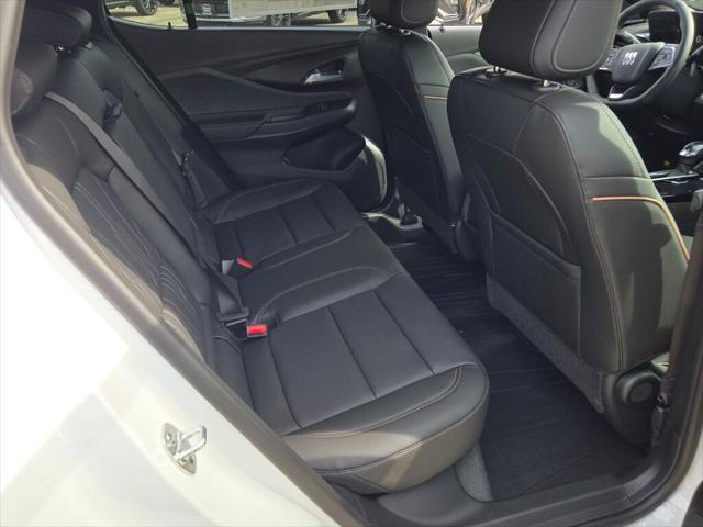new 2025 Buick Envista car, priced at $32,360