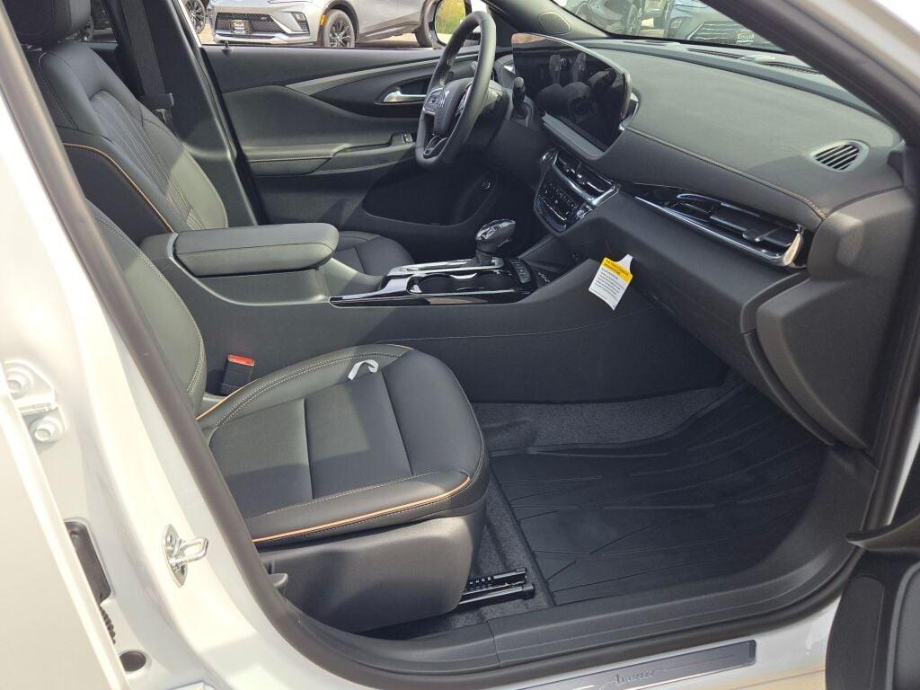 new 2025 Buick Envista car, priced at $29,797